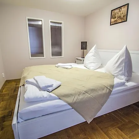 Michalska By Ruterra Apartment Prague