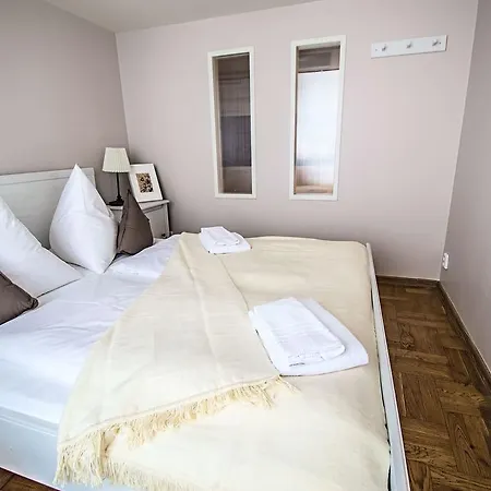 Michalska By Ruterra Apartment Prague